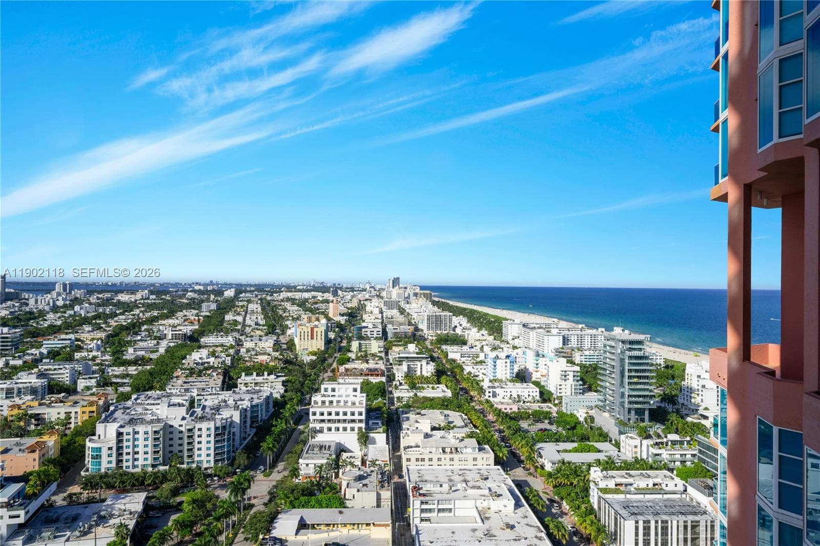 A11902118 — Miami Beach — 37