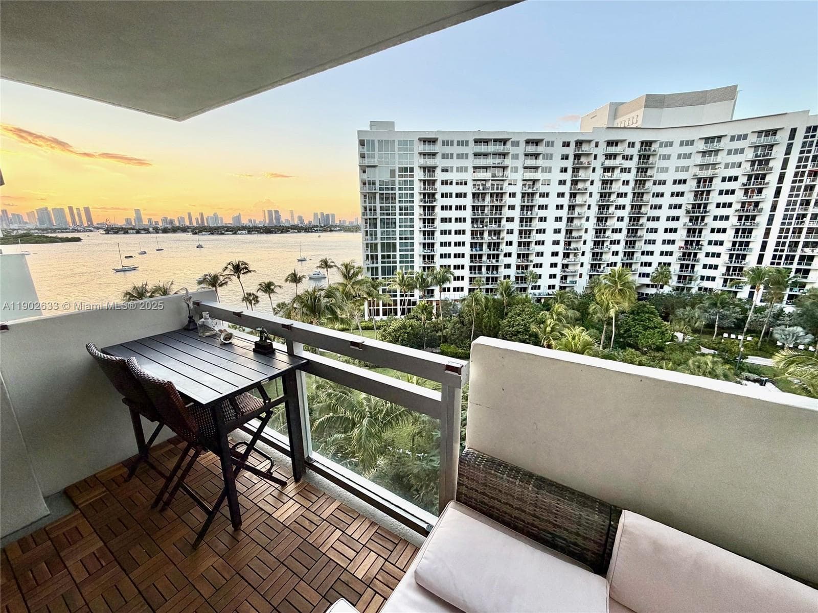 A11902633 — Miami Beach — 6