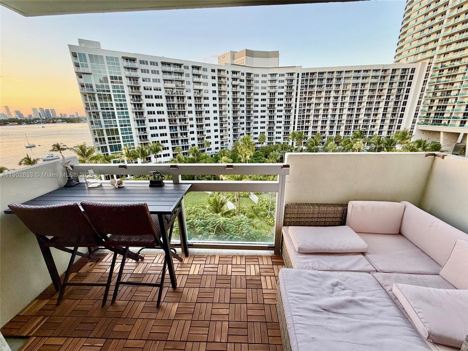 A11902633 — Miami Beach — 5