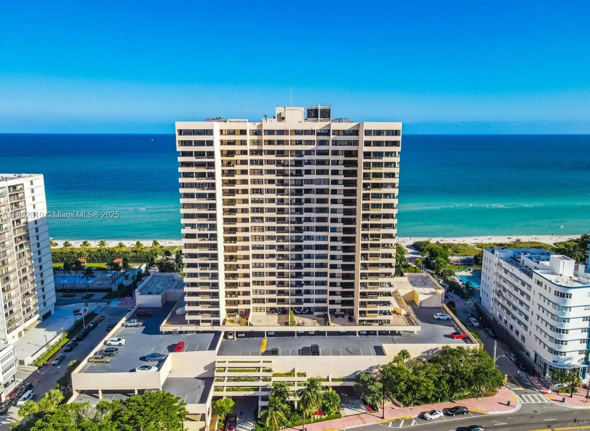 A11902810 — Miami Beach — 7