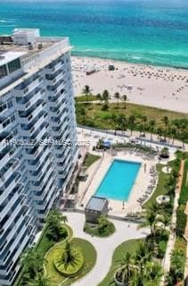 A11903062 — Miami Beach
