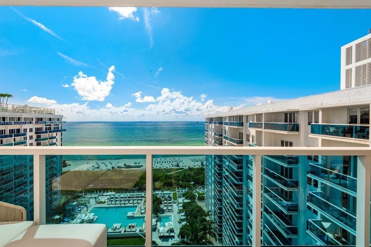 A11903393 — Miami Beach — 25
