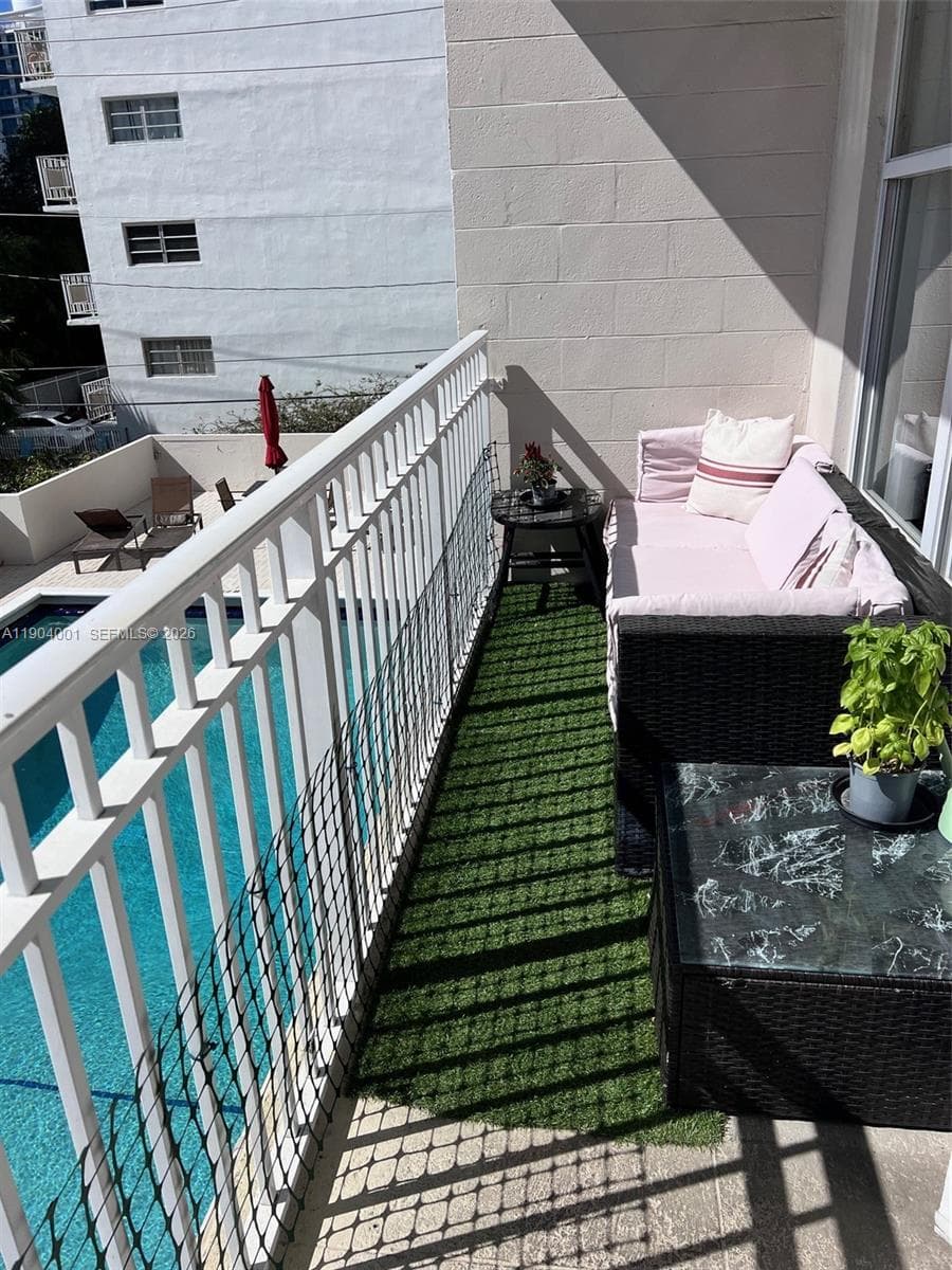 A11904001 — Miami Beach — 13