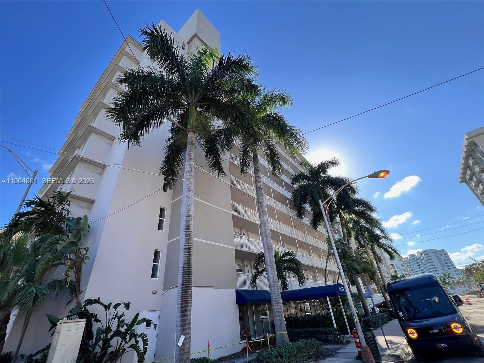 A11904001 — Miami Beach — 28