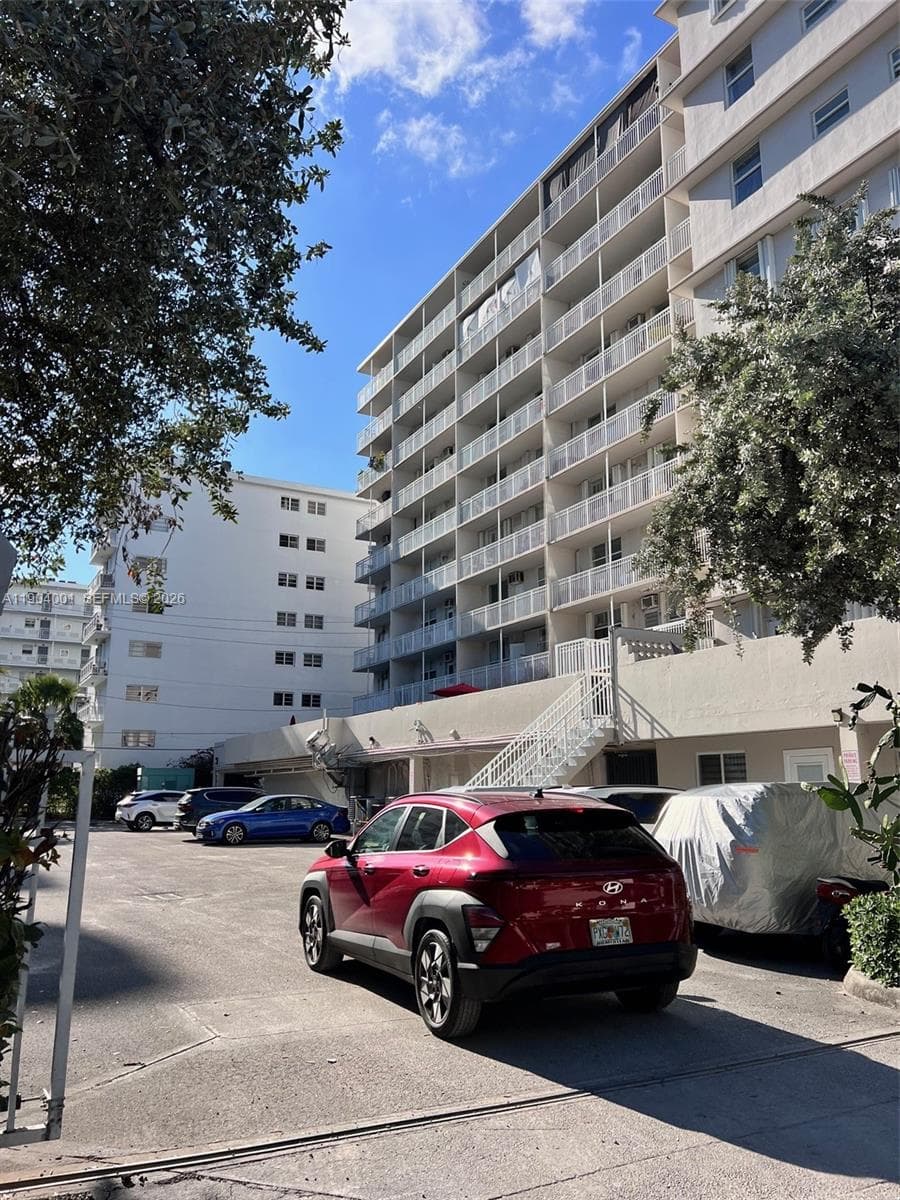 A11904001 — Miami Beach — 5