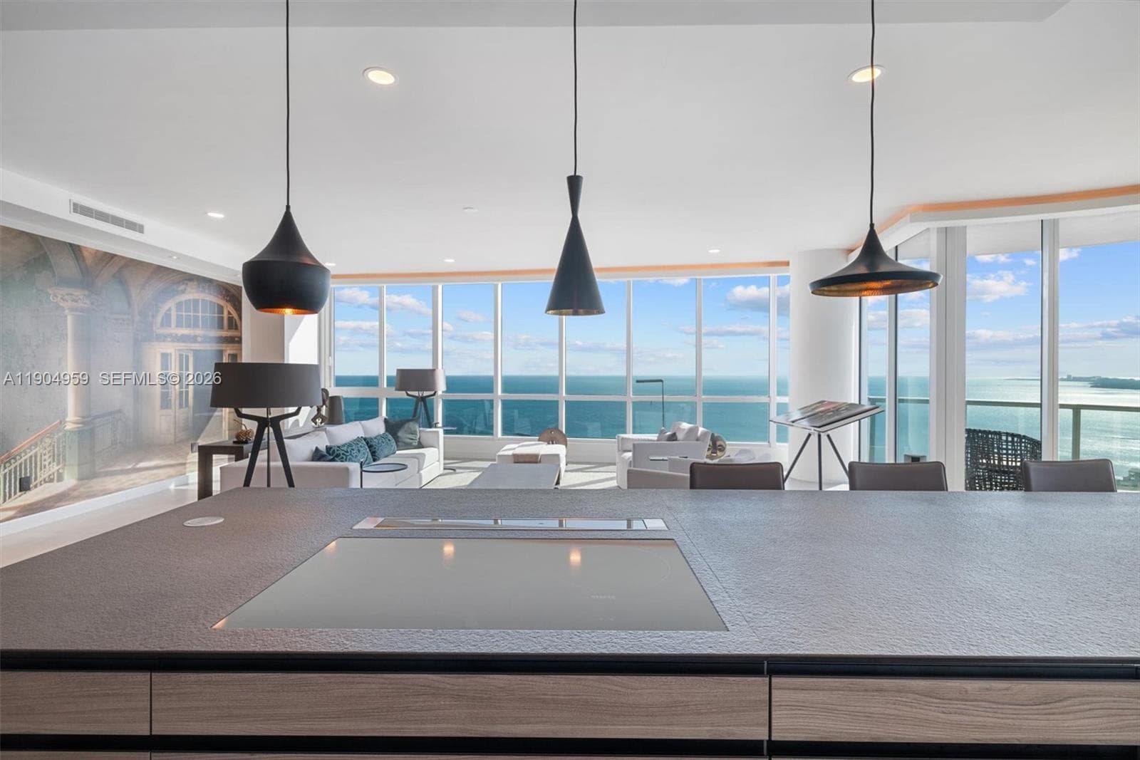 A11904959 — Miami Beach — 17