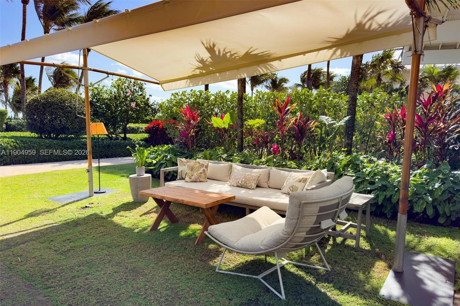 A11904959 — Miami Beach — 43