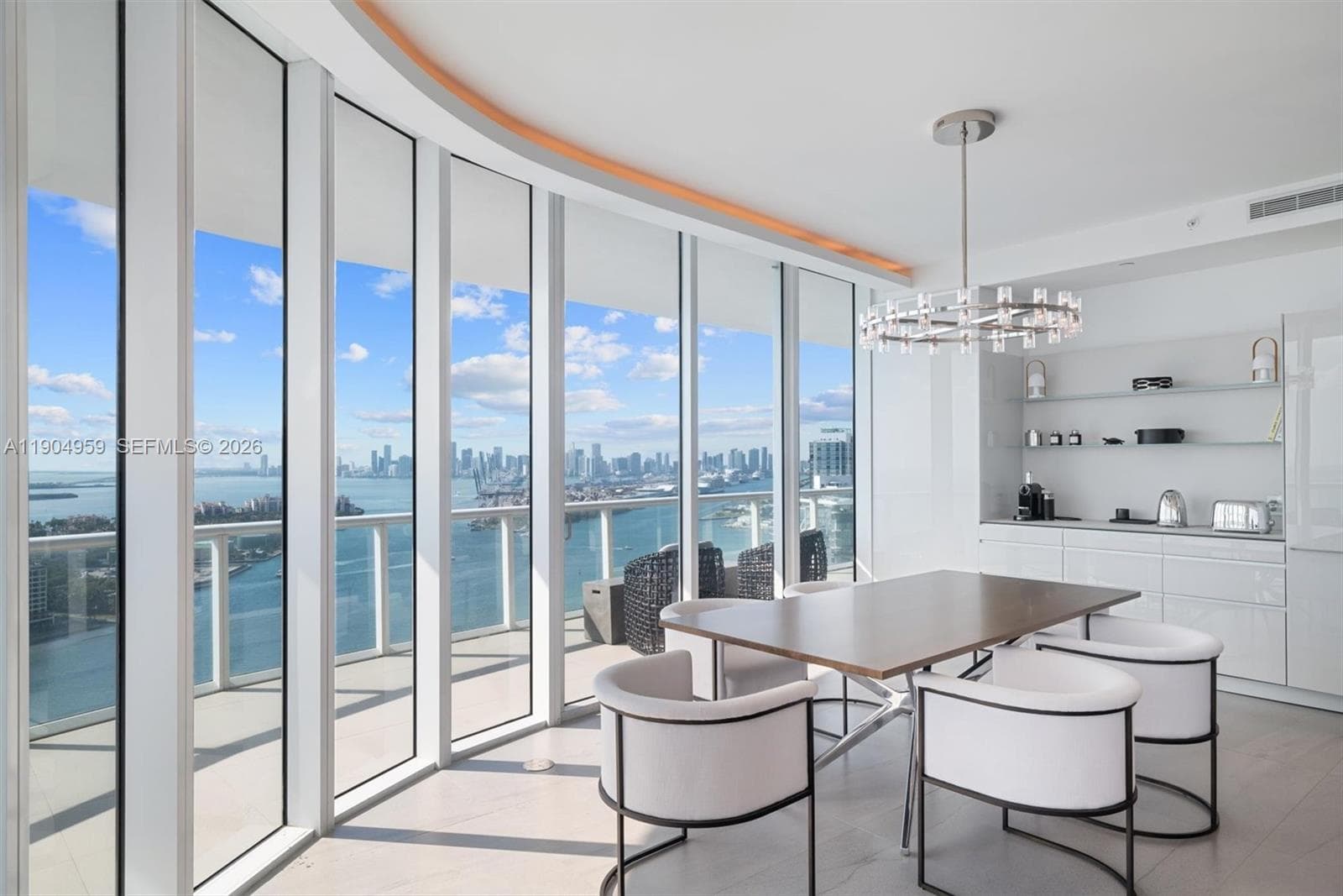 A11904959 — Miami Beach — 12