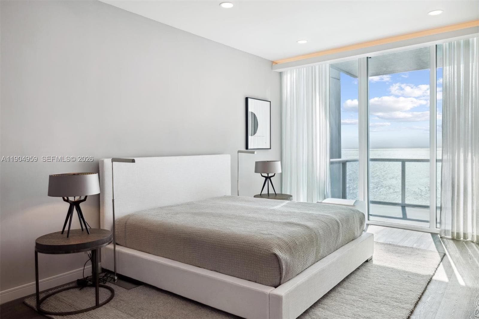 A11904959 — Miami Beach — 24