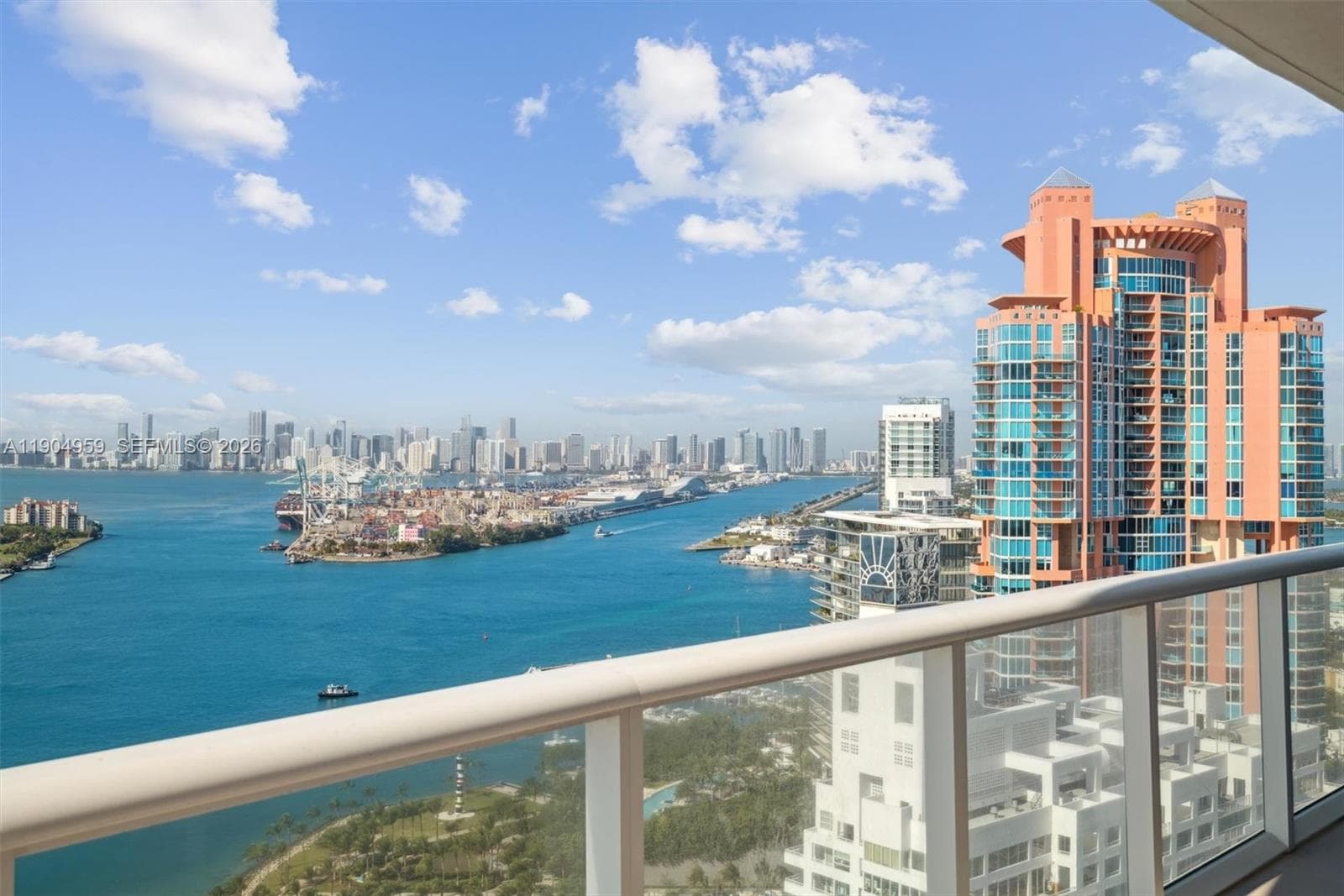 A11904959 — Miami Beach — 14
