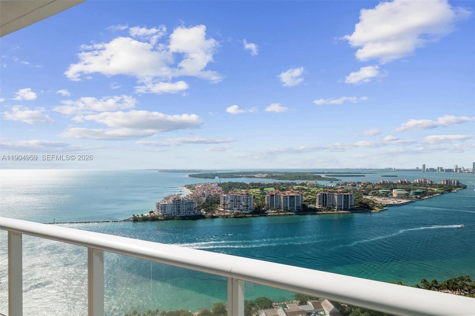 A11904959 — Miami Beach — 48