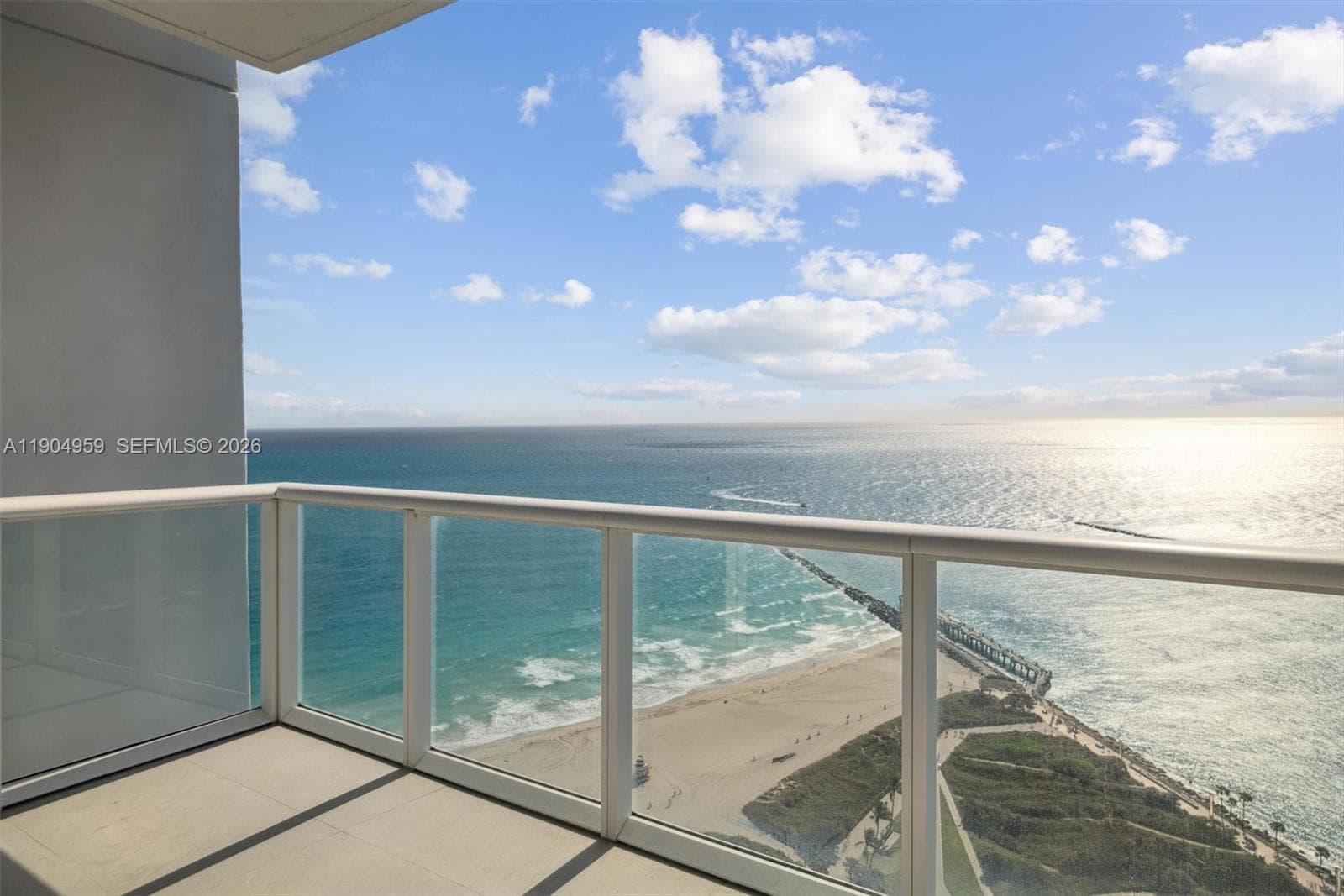 A11904959 — Miami Beach — 25