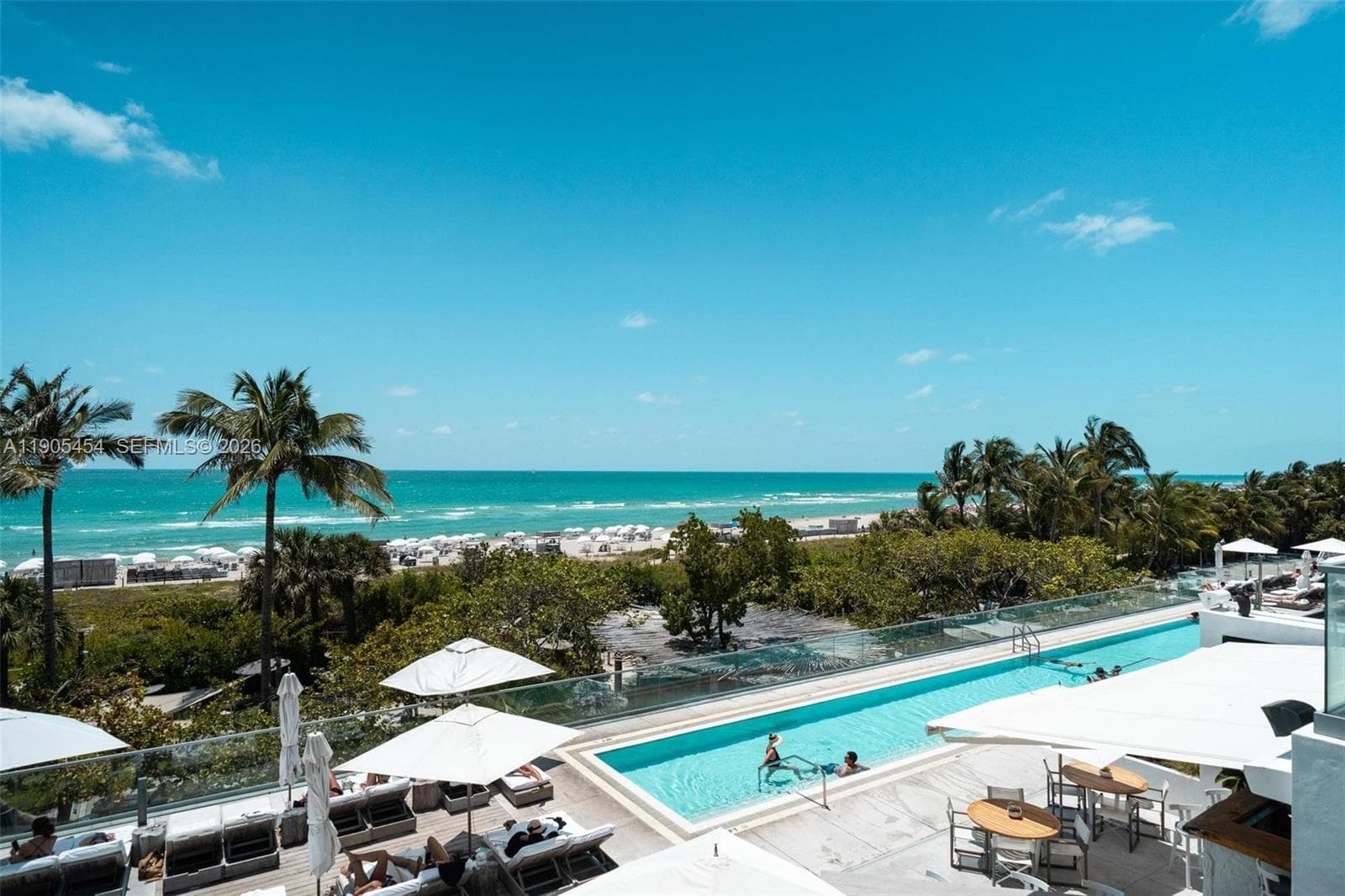 A11905454 — Miami Beach — 36