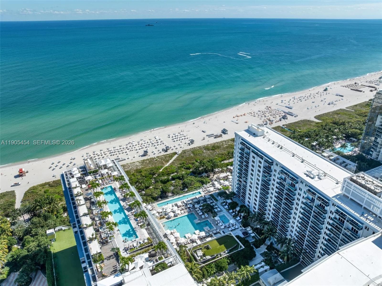 A11905454 — Miami Beach — 25