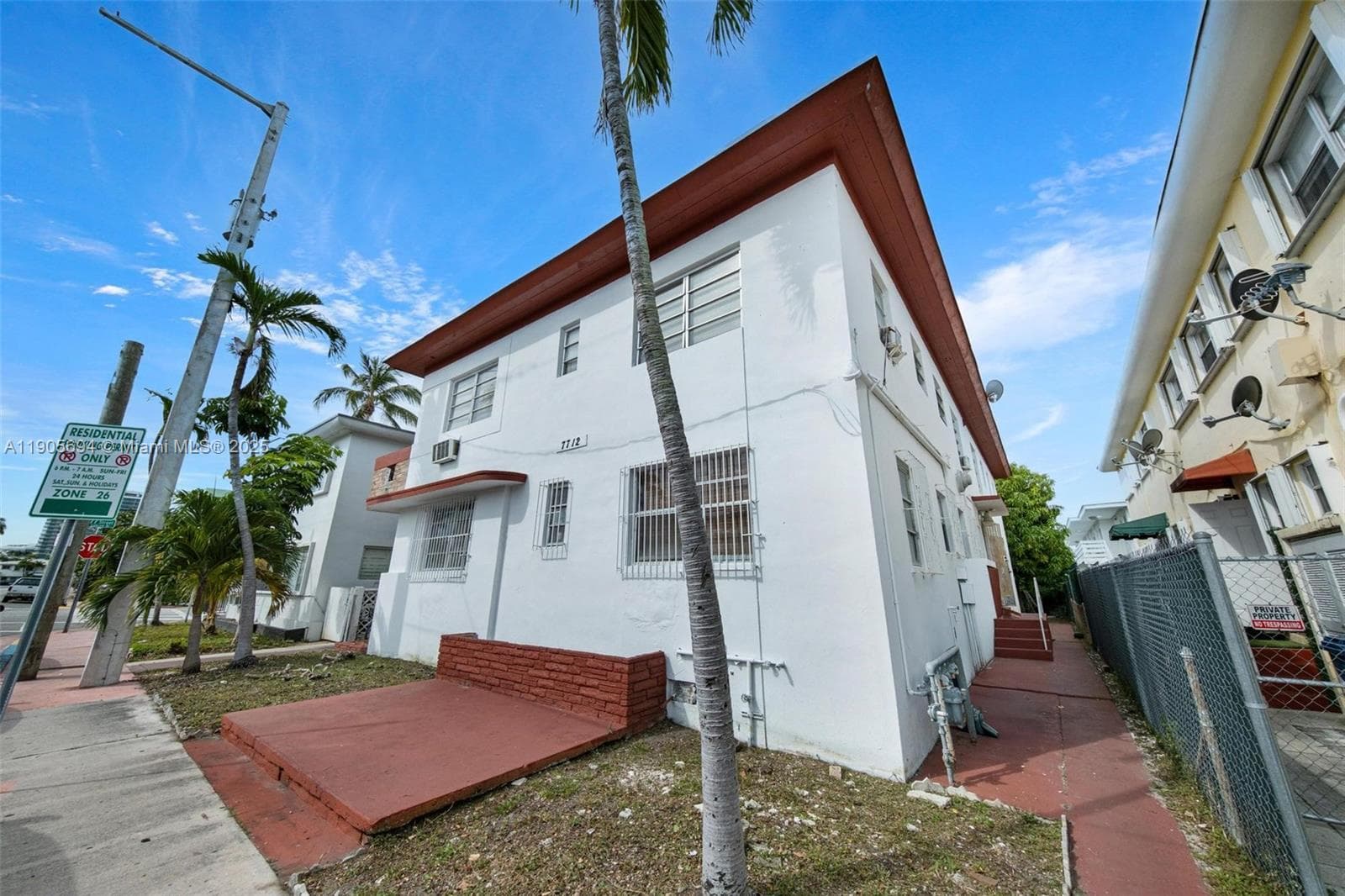 A11905694 — Miami Beach — 2