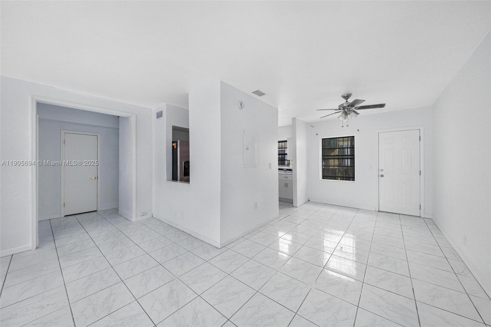 A11905694 — Miami Beach — 8