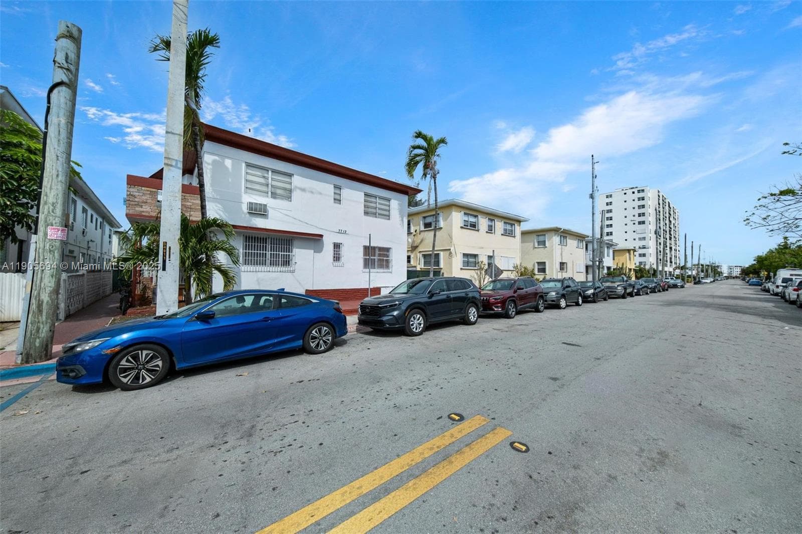 A11905694 — Miami Beach — 25