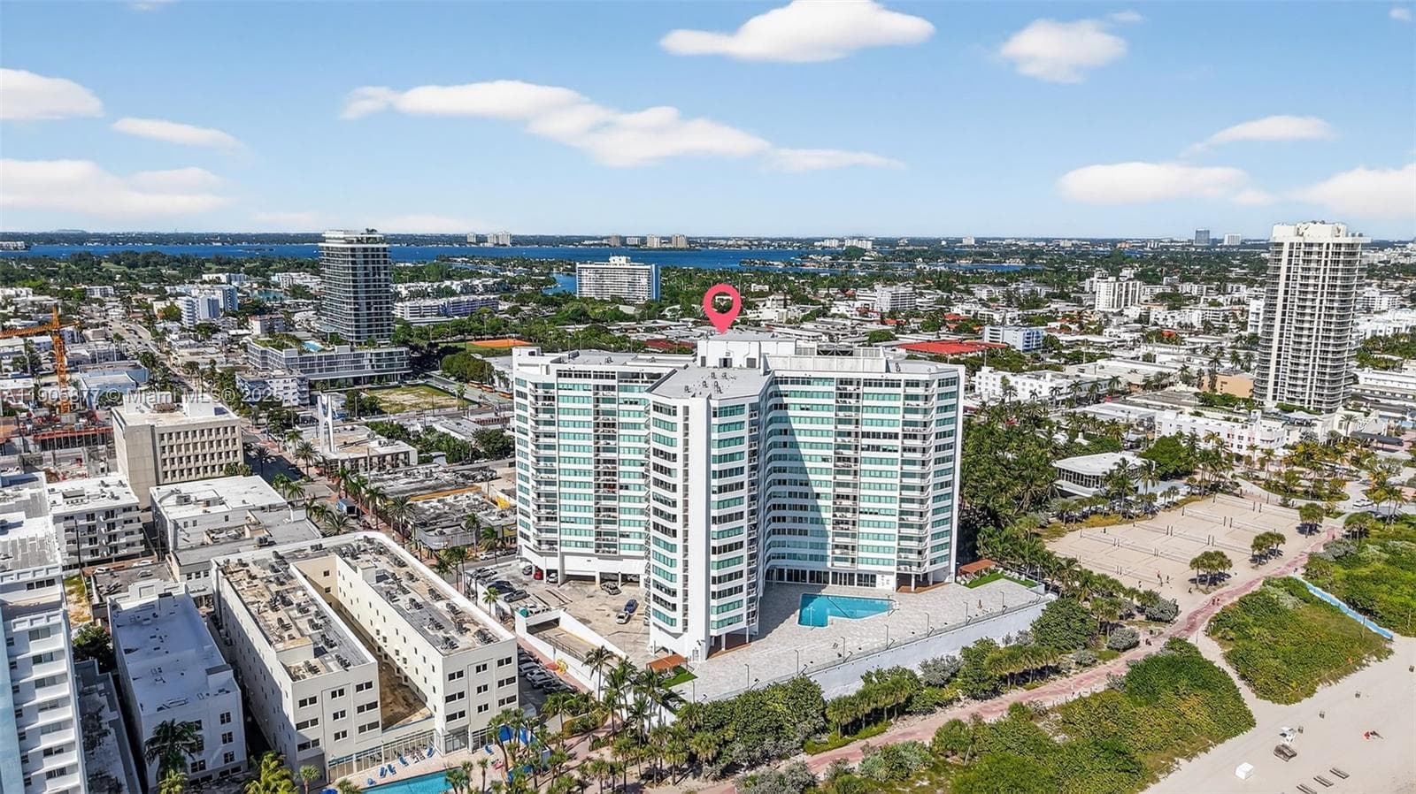 A11905877 — Miami Beach — 71