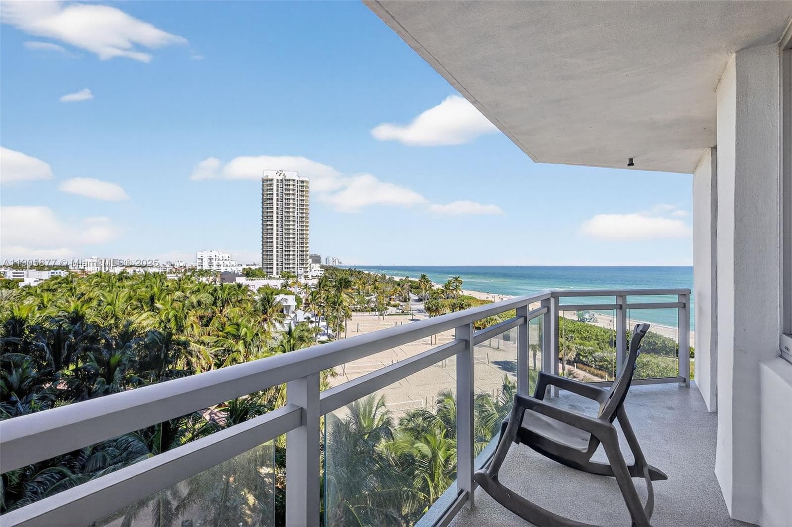A11905877 — Miami Beach — 38