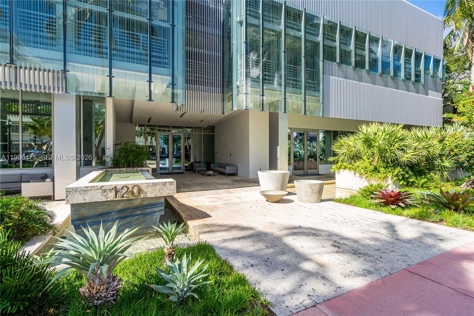 A11906475 — Miami Beach — 56