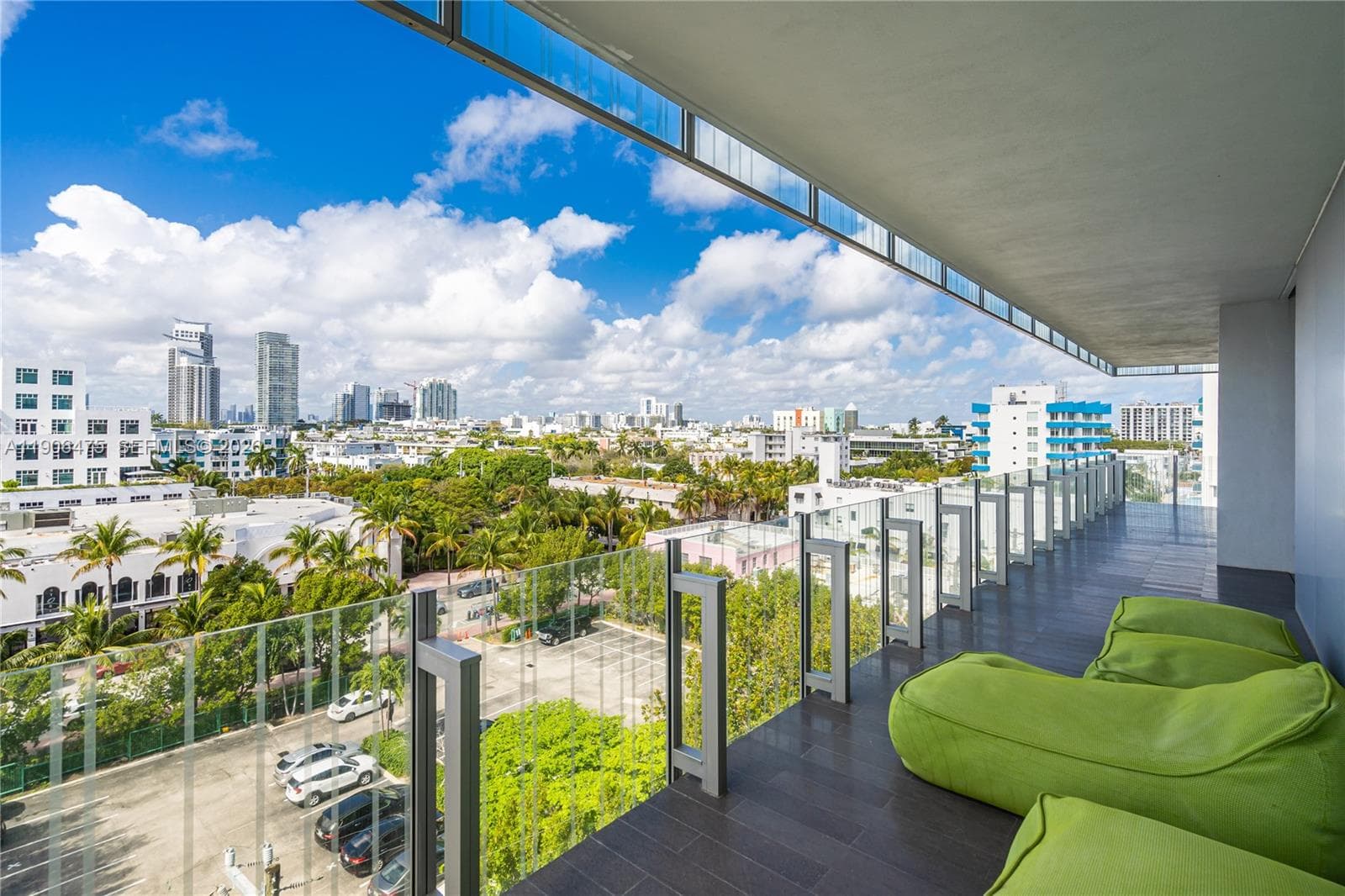 A11906475 — Miami Beach — 42