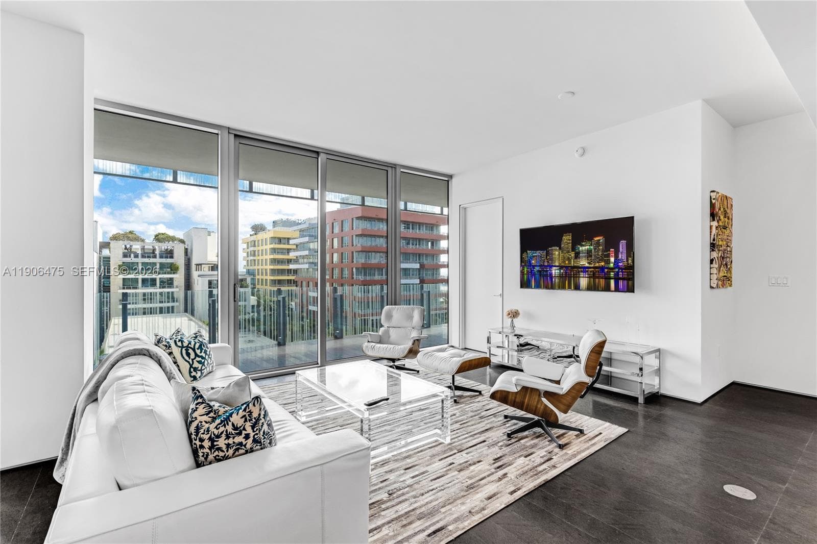 A11906475 — Miami Beach — 12