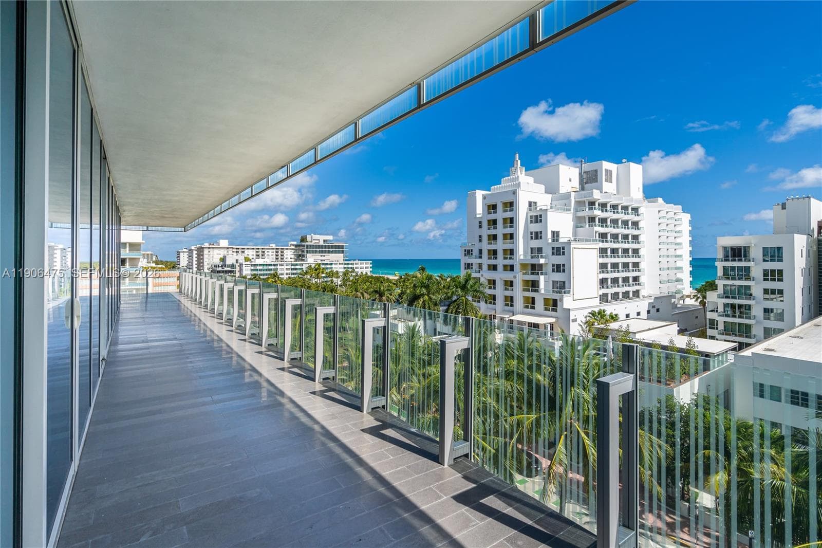 A11906475 — Miami Beach — 32