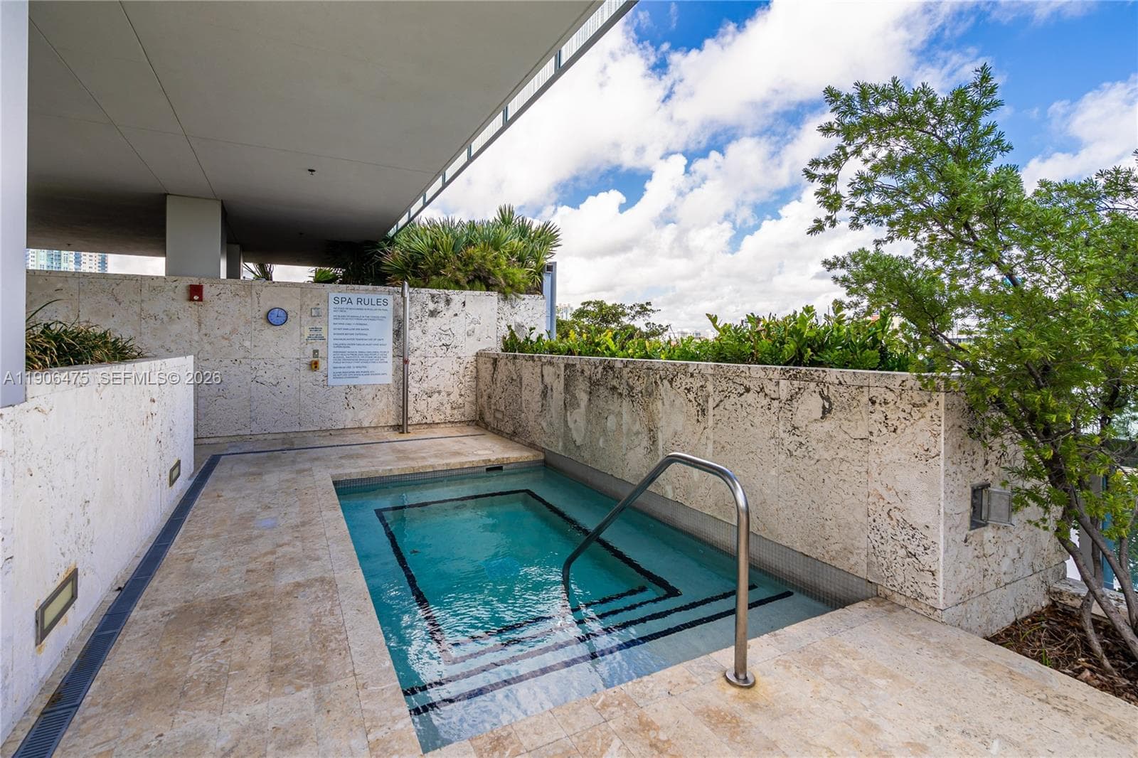 A11906475 — Miami Beach — 51