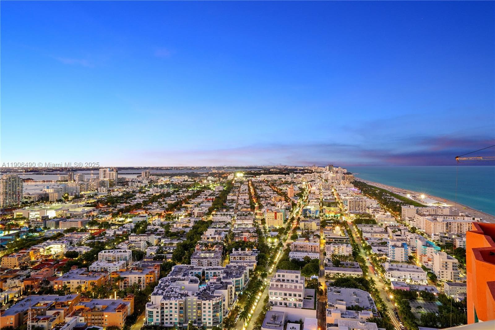 A11906490 — Miami Beach — 75