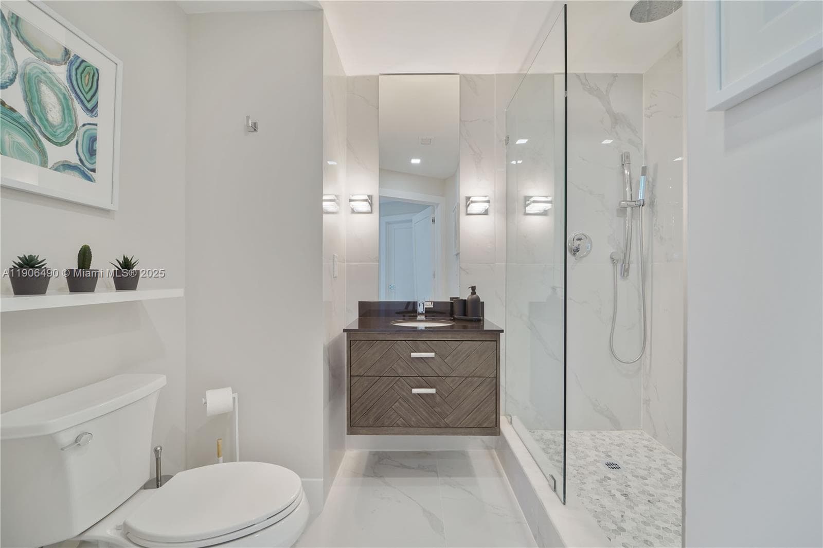 A11906490 — Miami Beach — 58