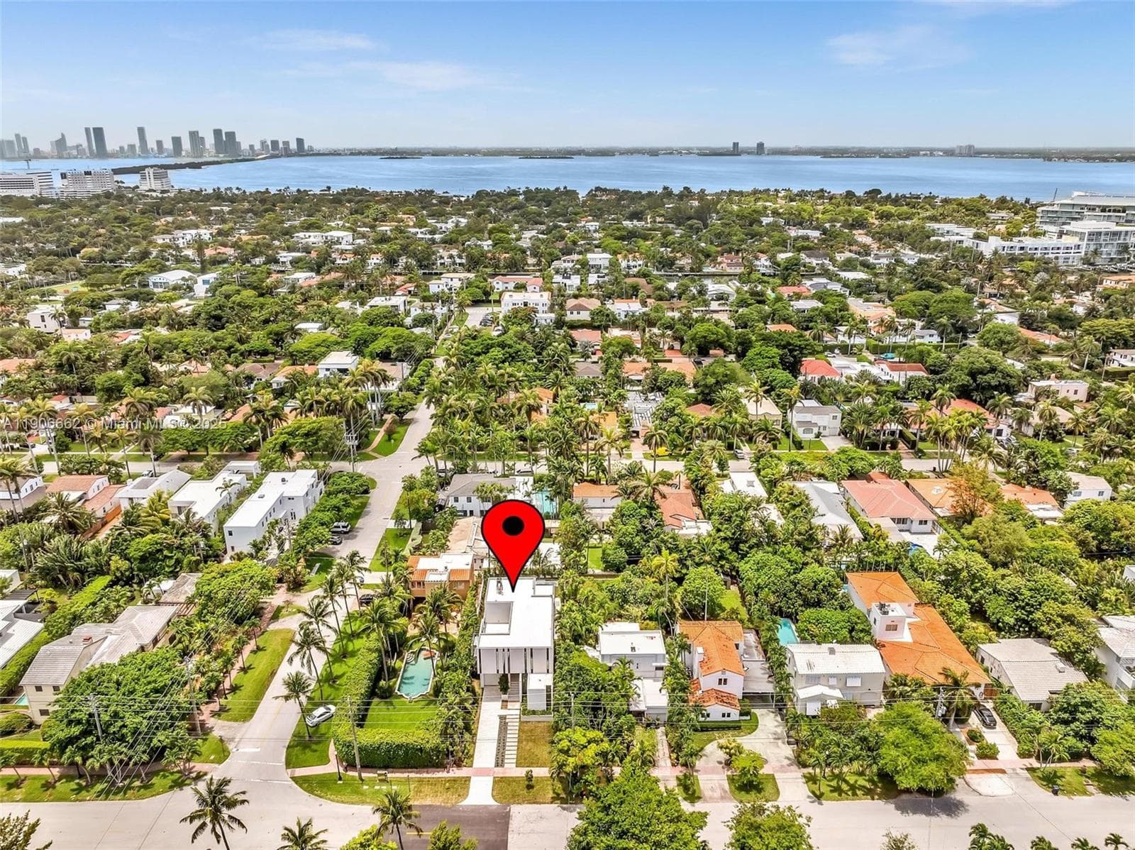 A11906662 — Miami Beach — 35