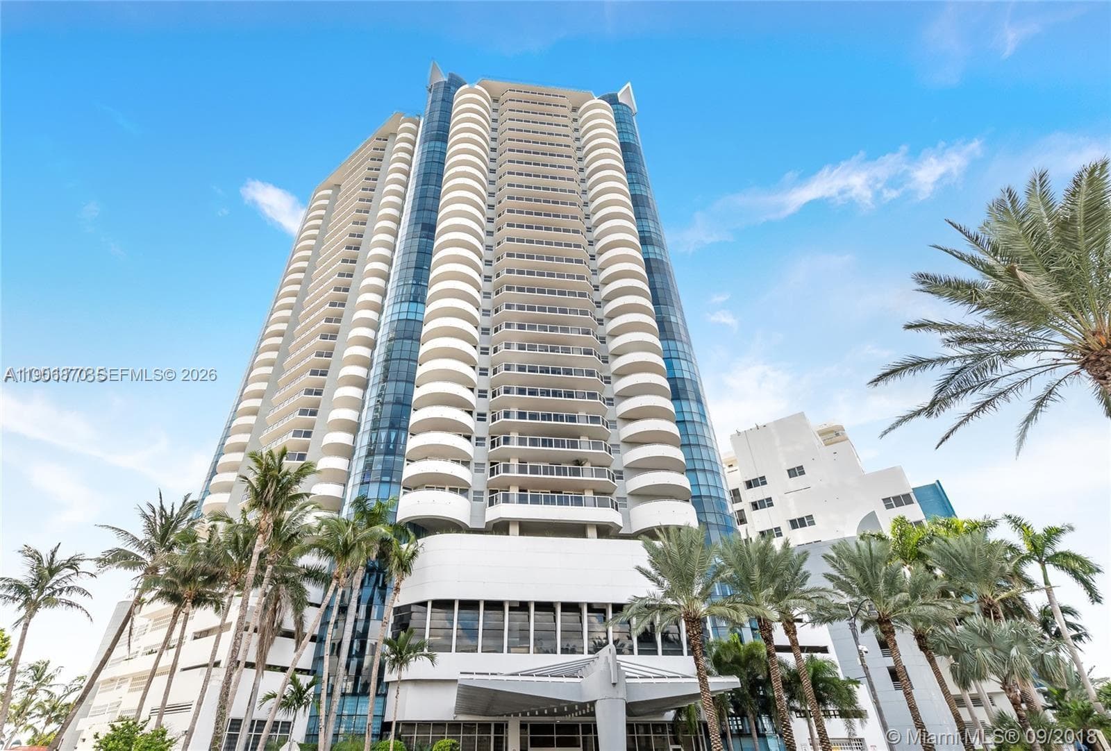 A11906870 — Miami Beach — 17