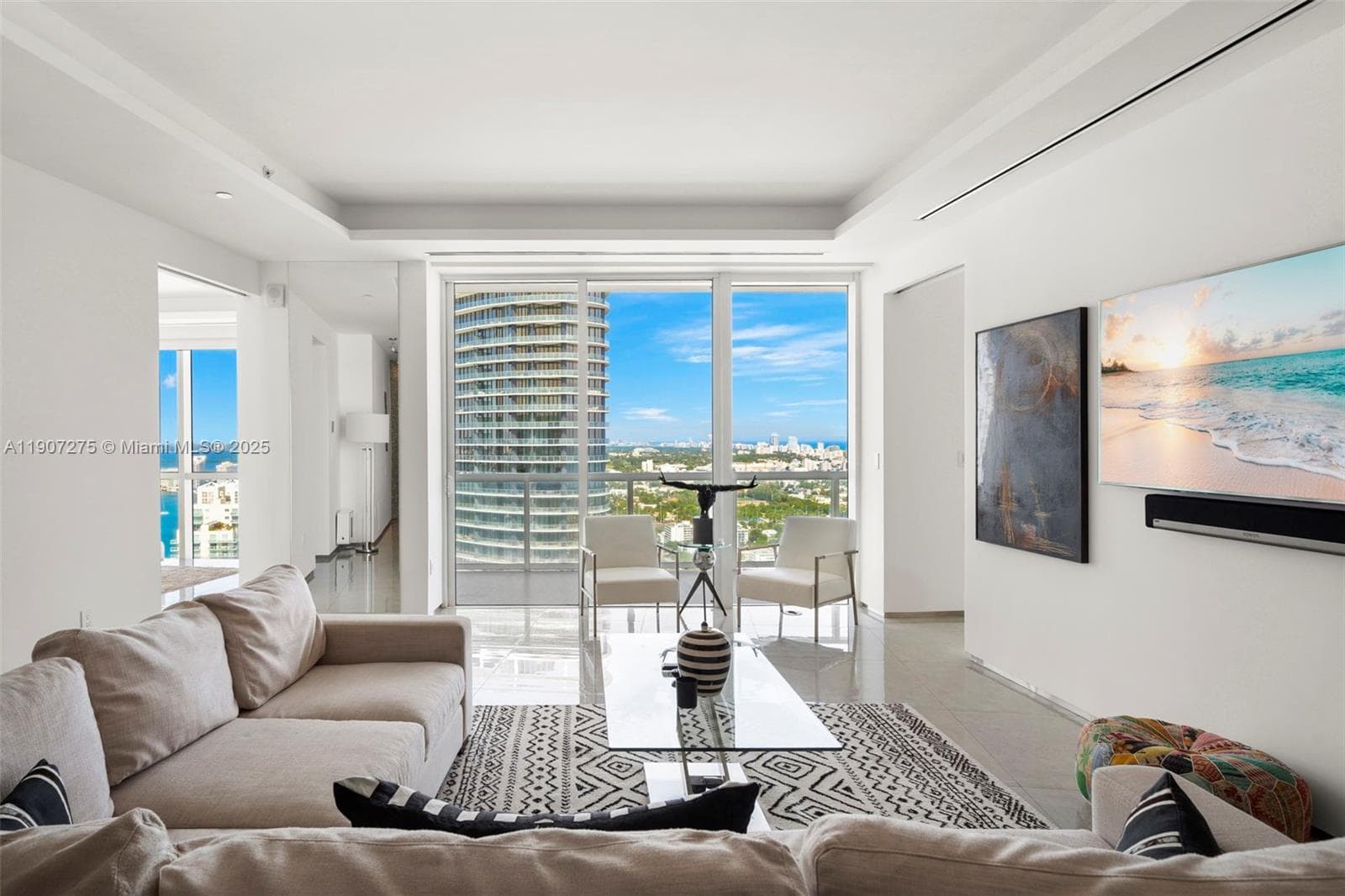 A11907275 — Miami Beach — 2