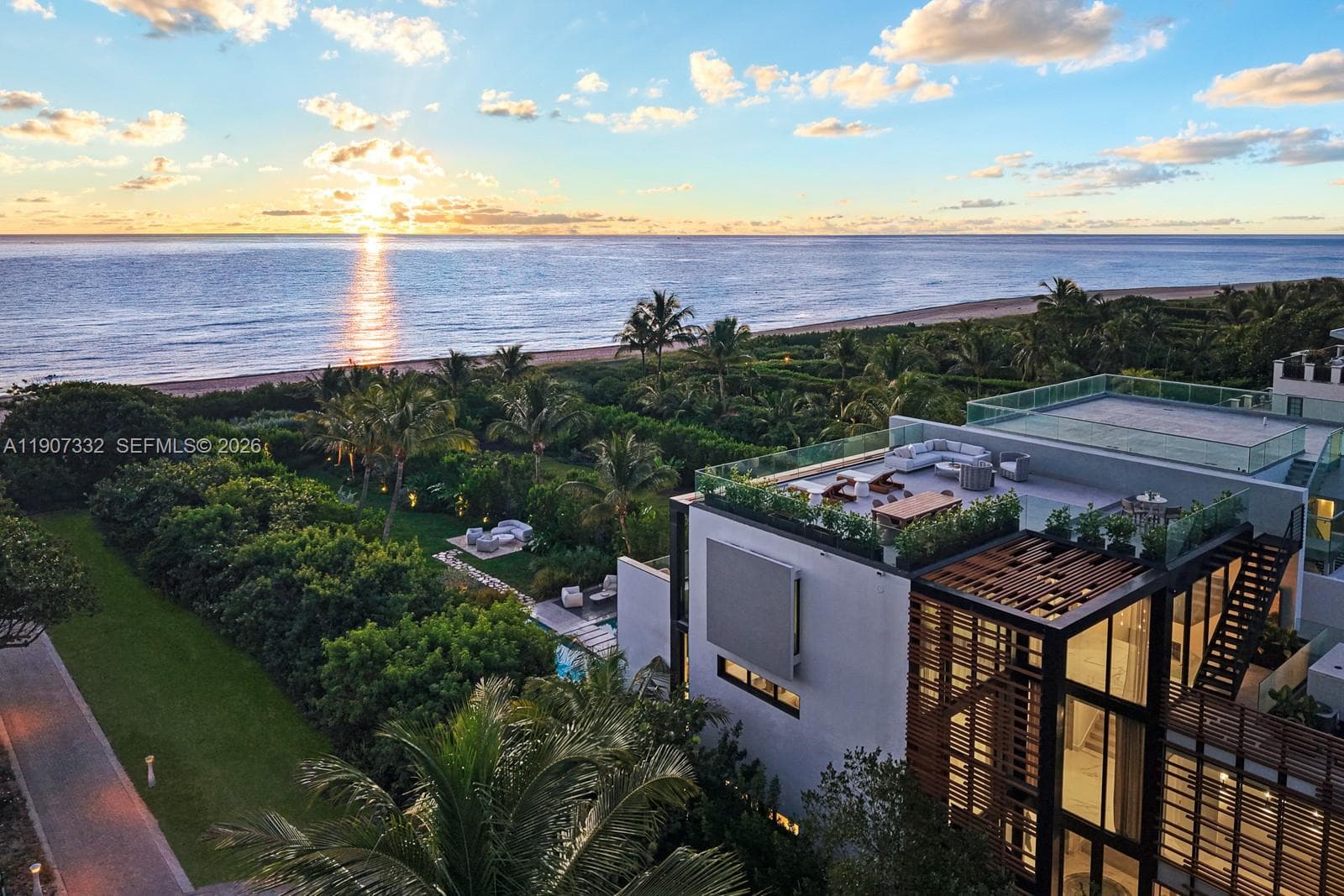 A11907332 — Miami Beach