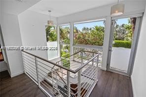 A11907495 — Miami Beach — 19