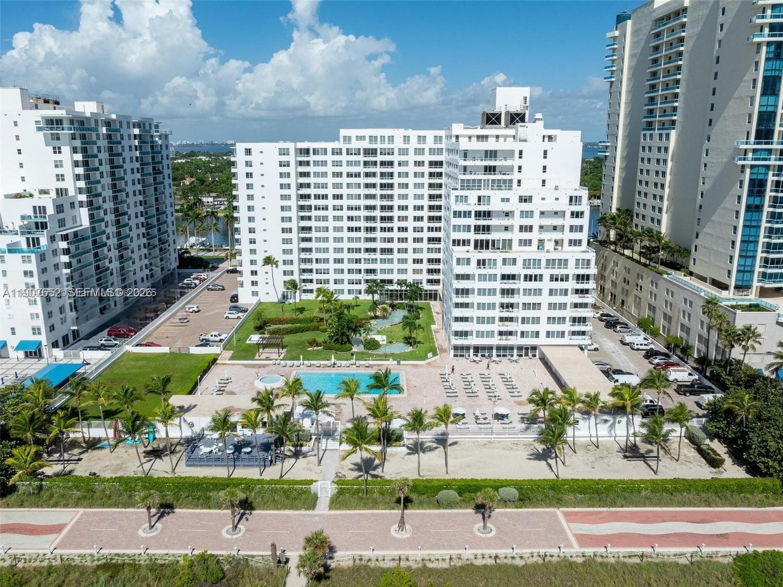 A11907652 — Miami Beach — 5
