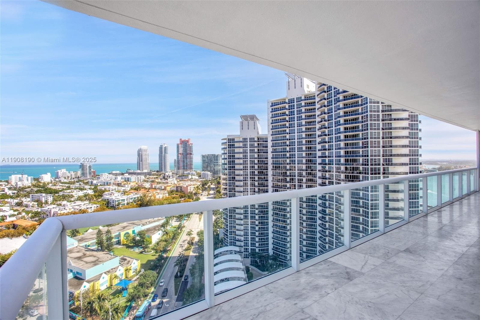 A11908190 — Miami Beach — 28
