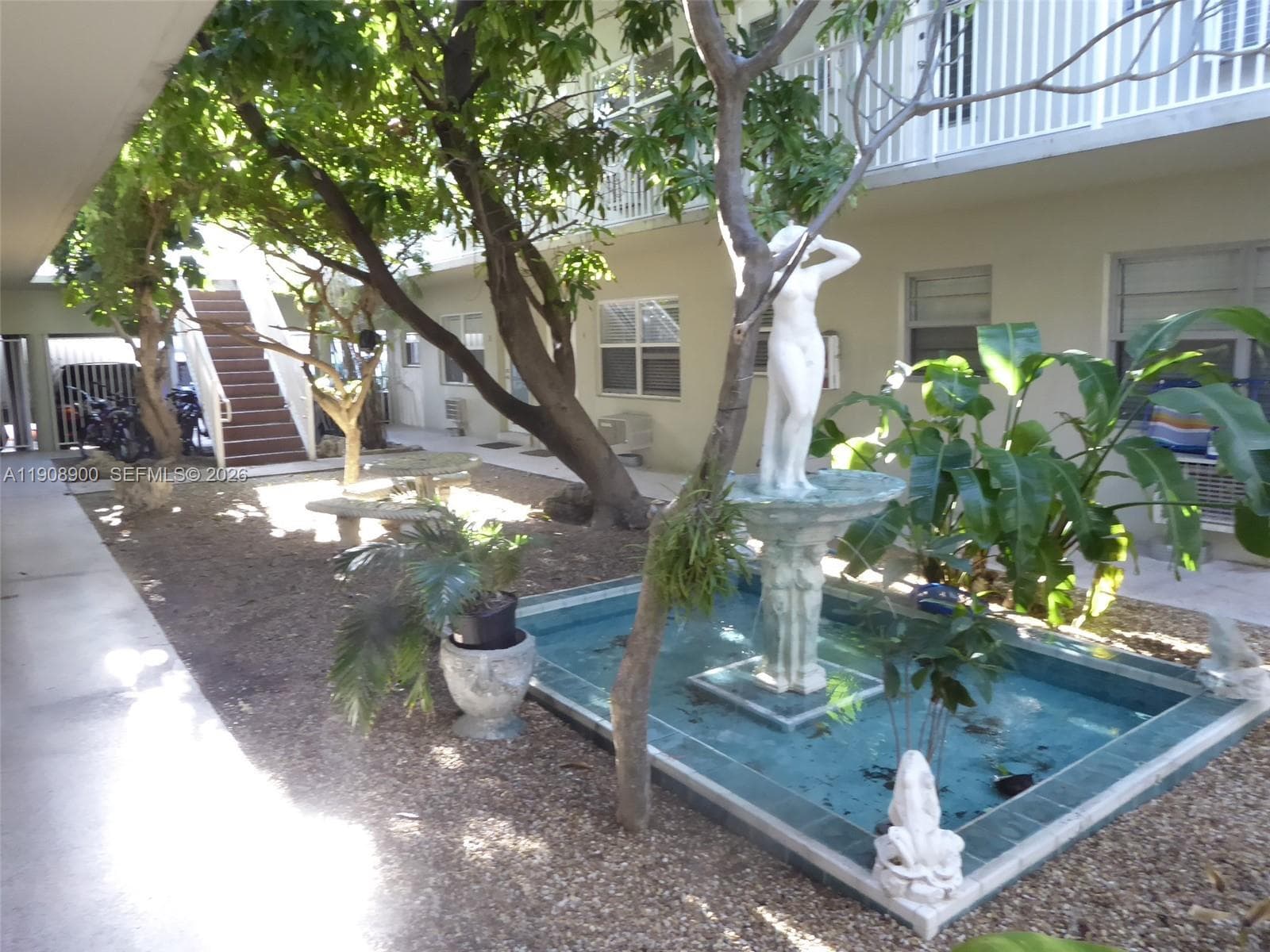 A11908900 — Miami Beach — 18