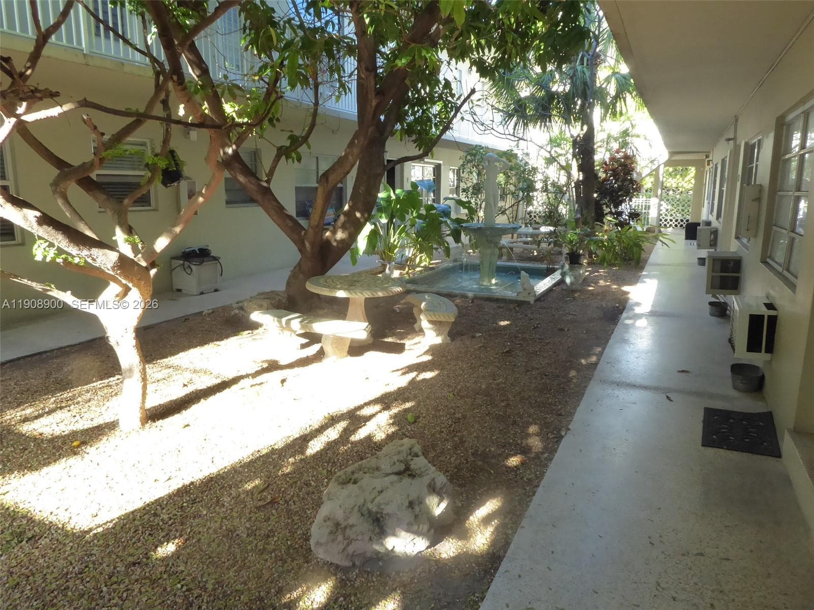 A11908900 — Miami Beach — 19