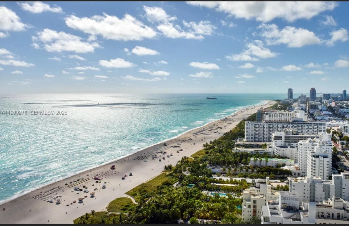A11909278 — Miami Beach — 2