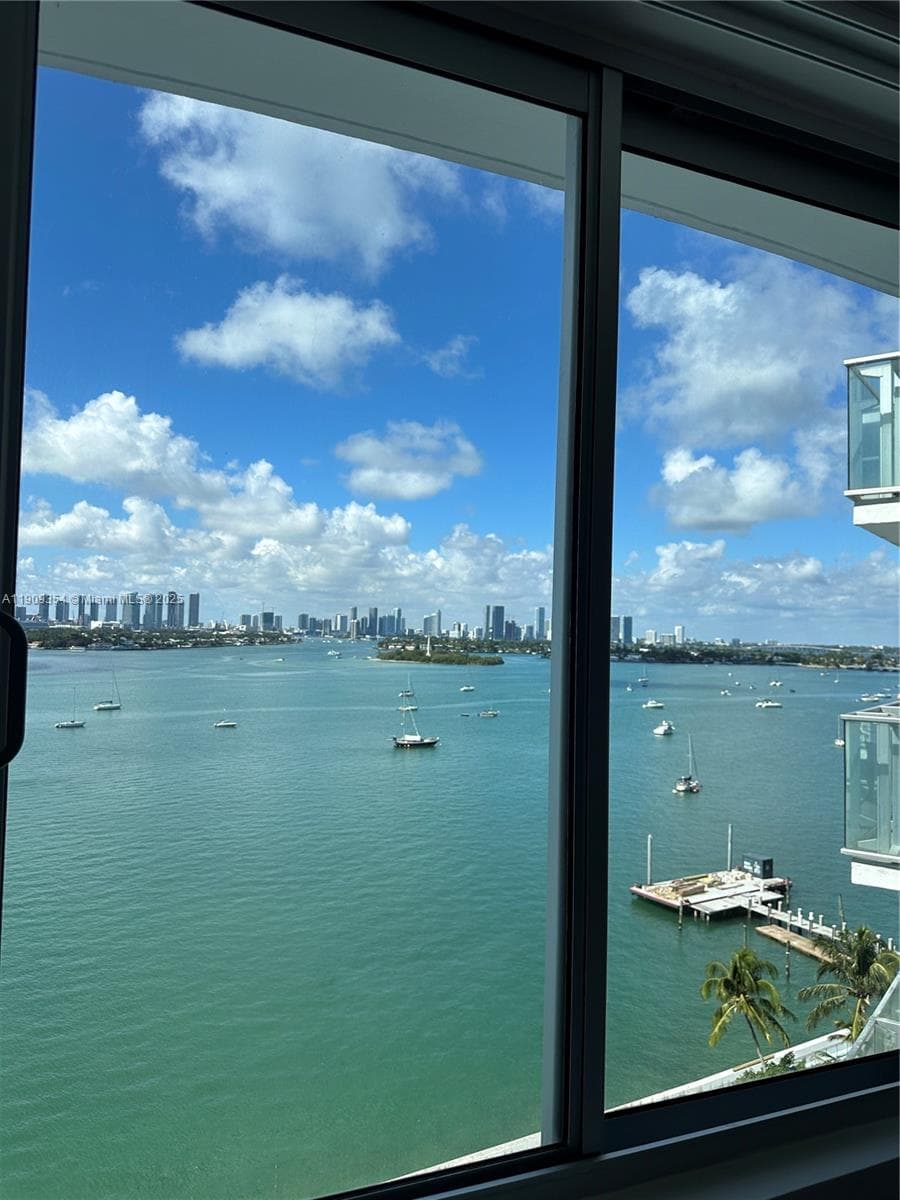 A11909354 — Miami Beach — 5