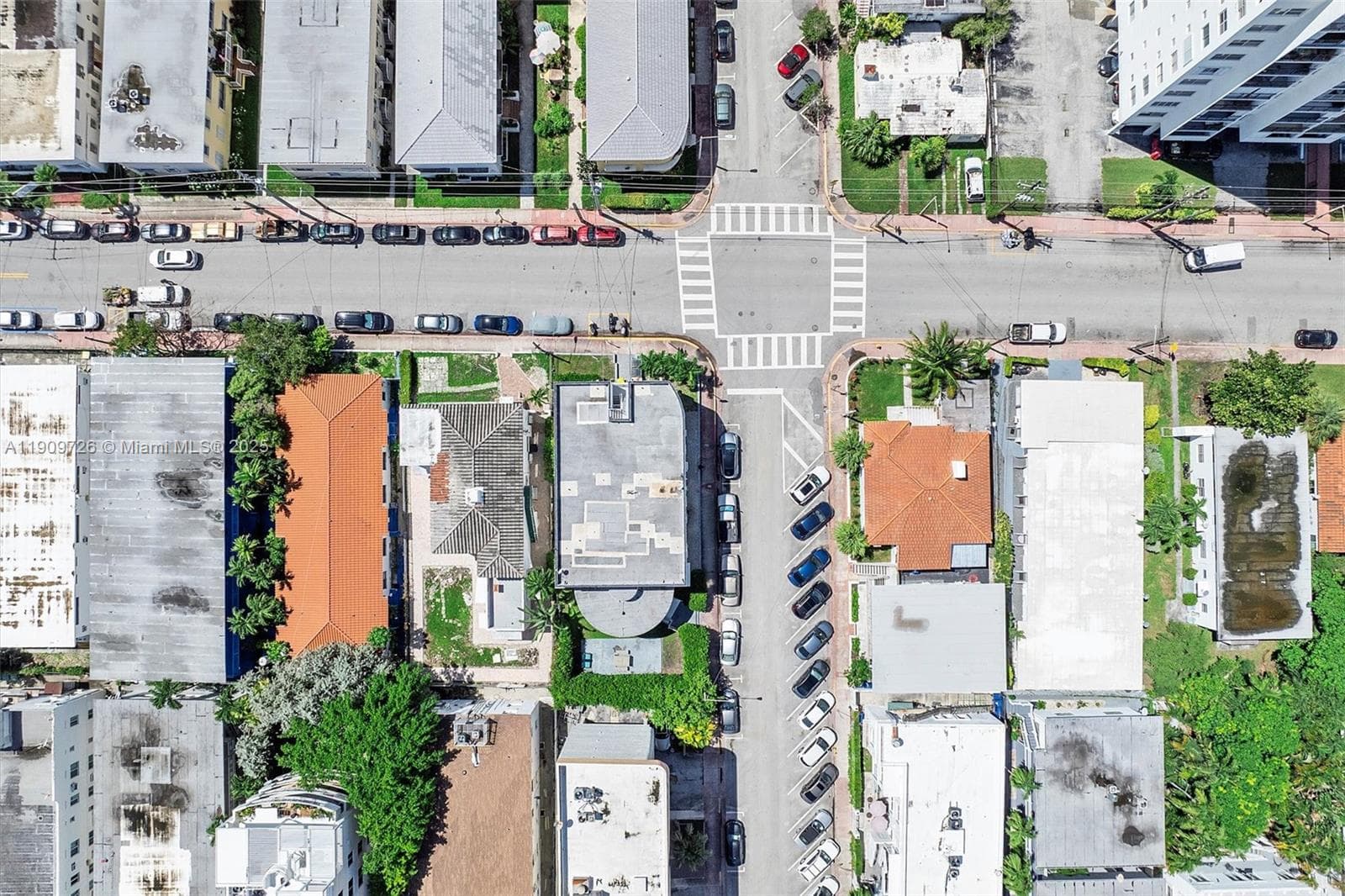 A11909726 — Miami Beach — 34