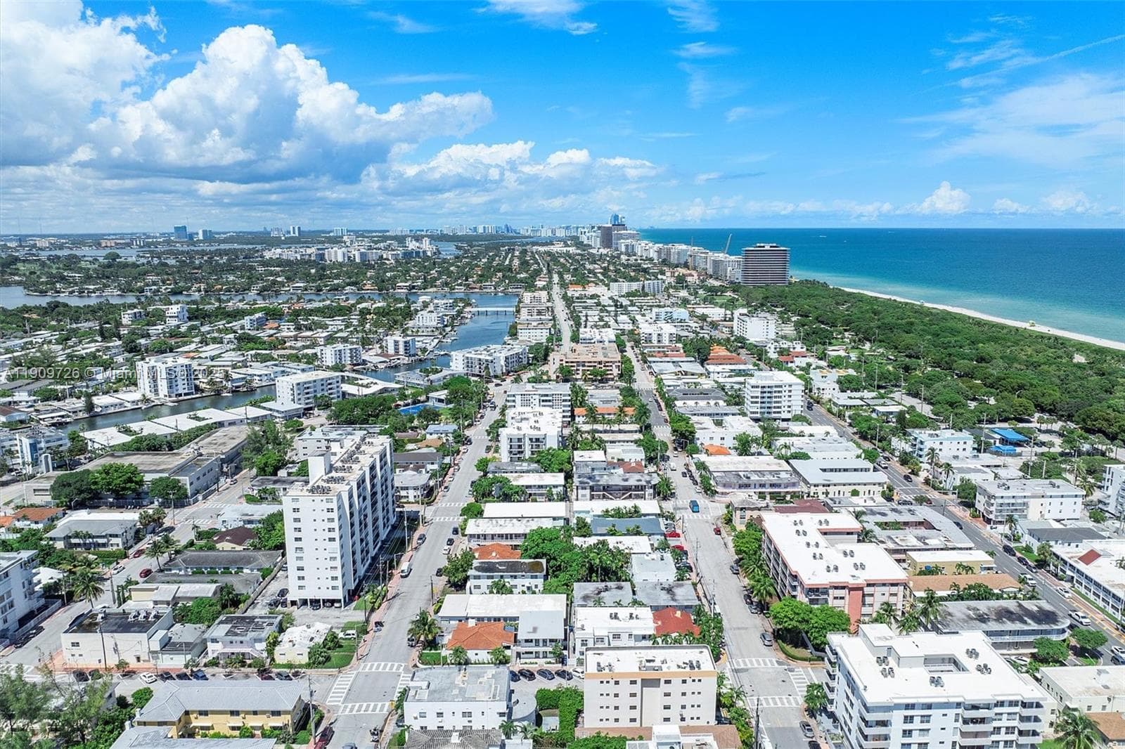A11909726 — Miami Beach — 37