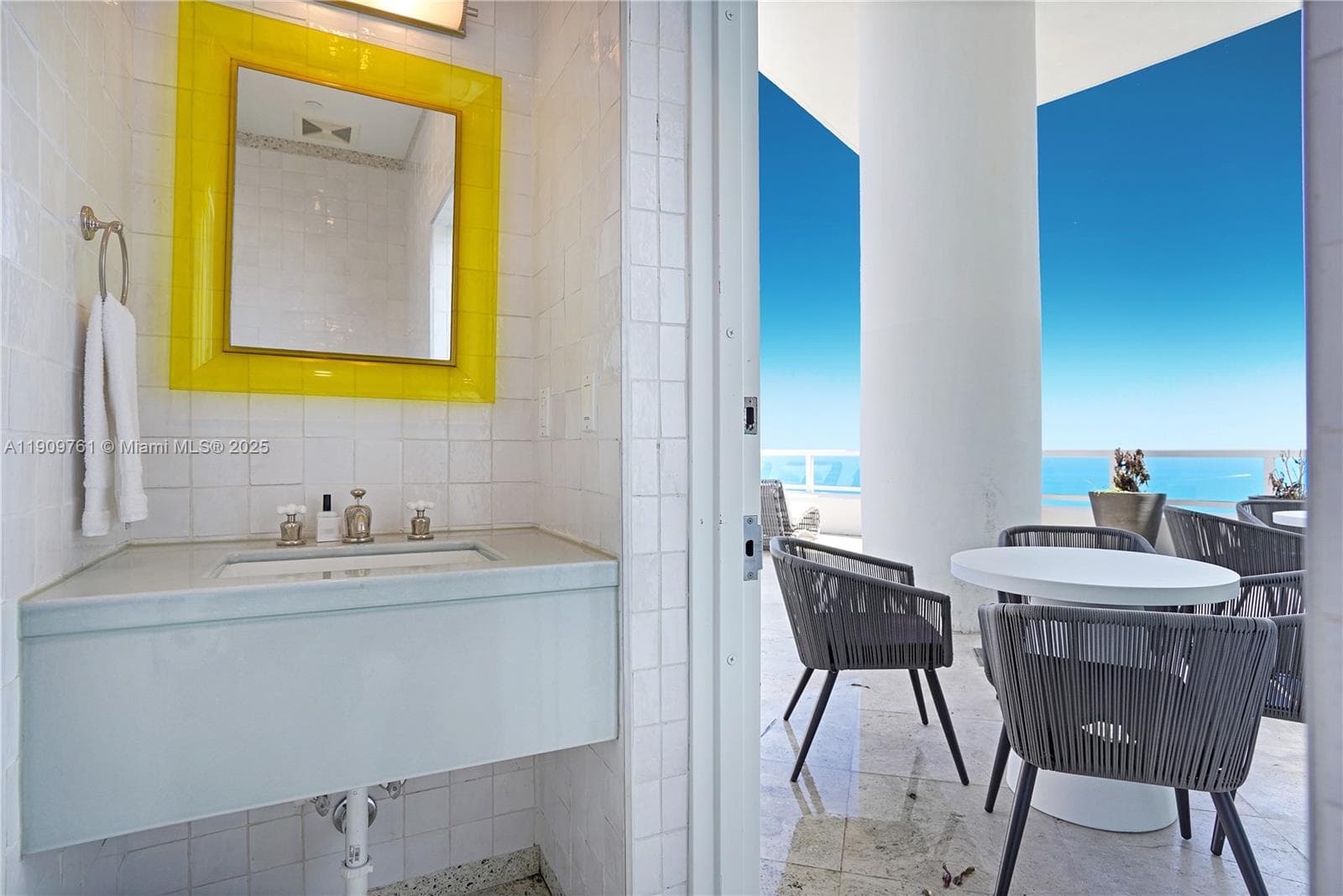 A11909761 — Miami Beach — 45