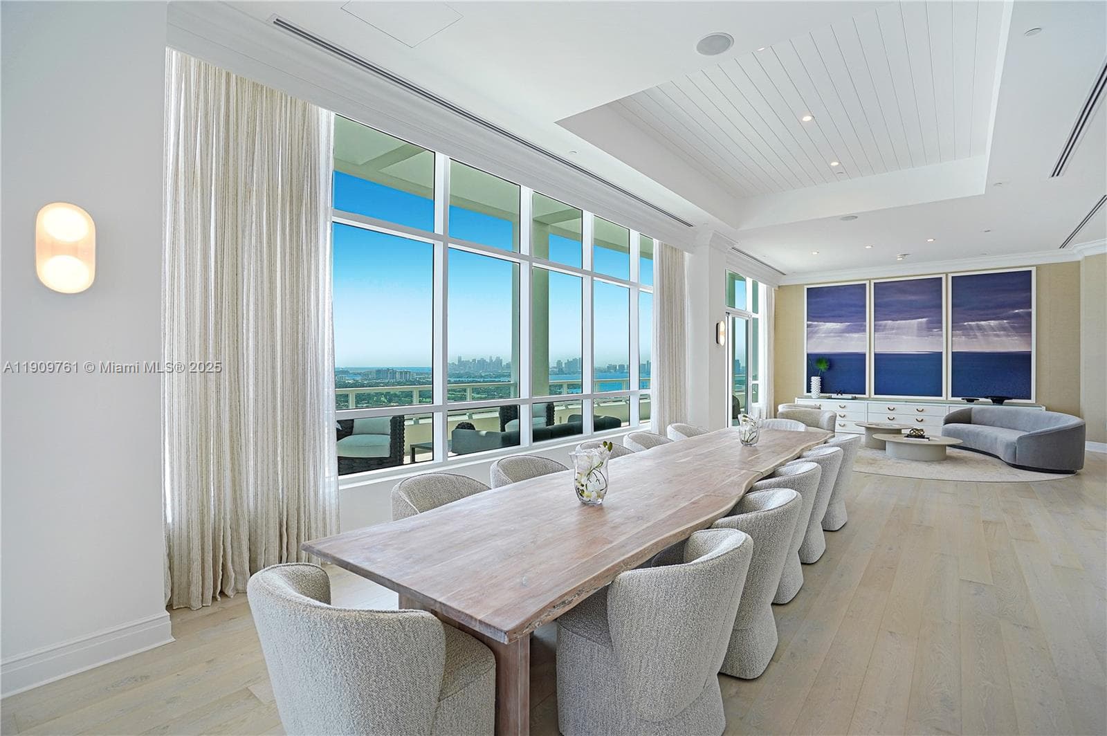 A11909761 — Miami Beach — 15