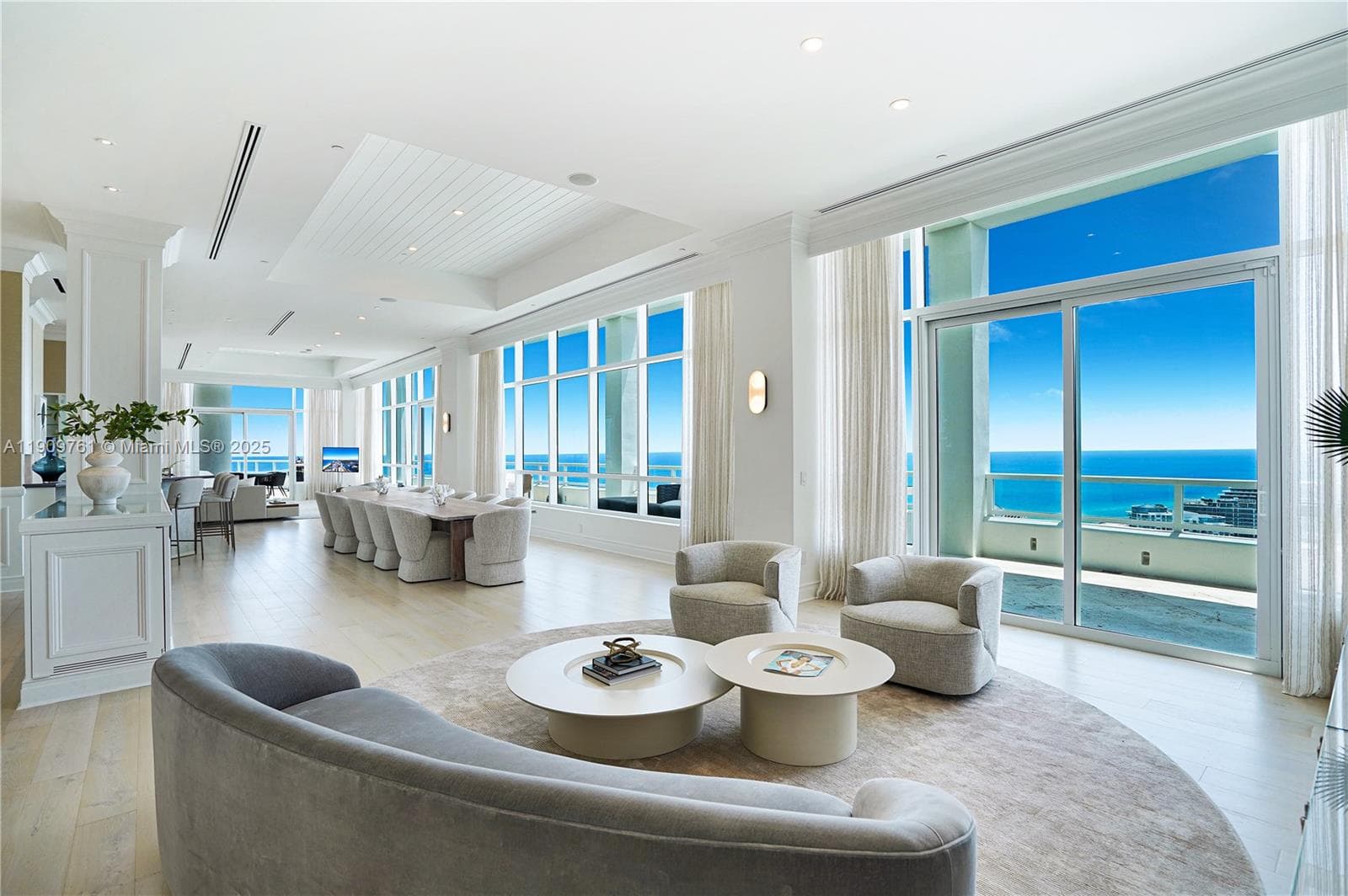 A11909761 — Miami Beach — 11