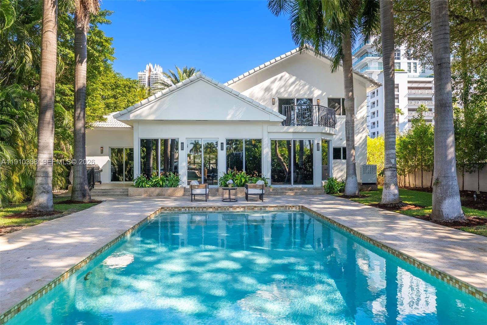 A11910338 — Miami Beach — 3