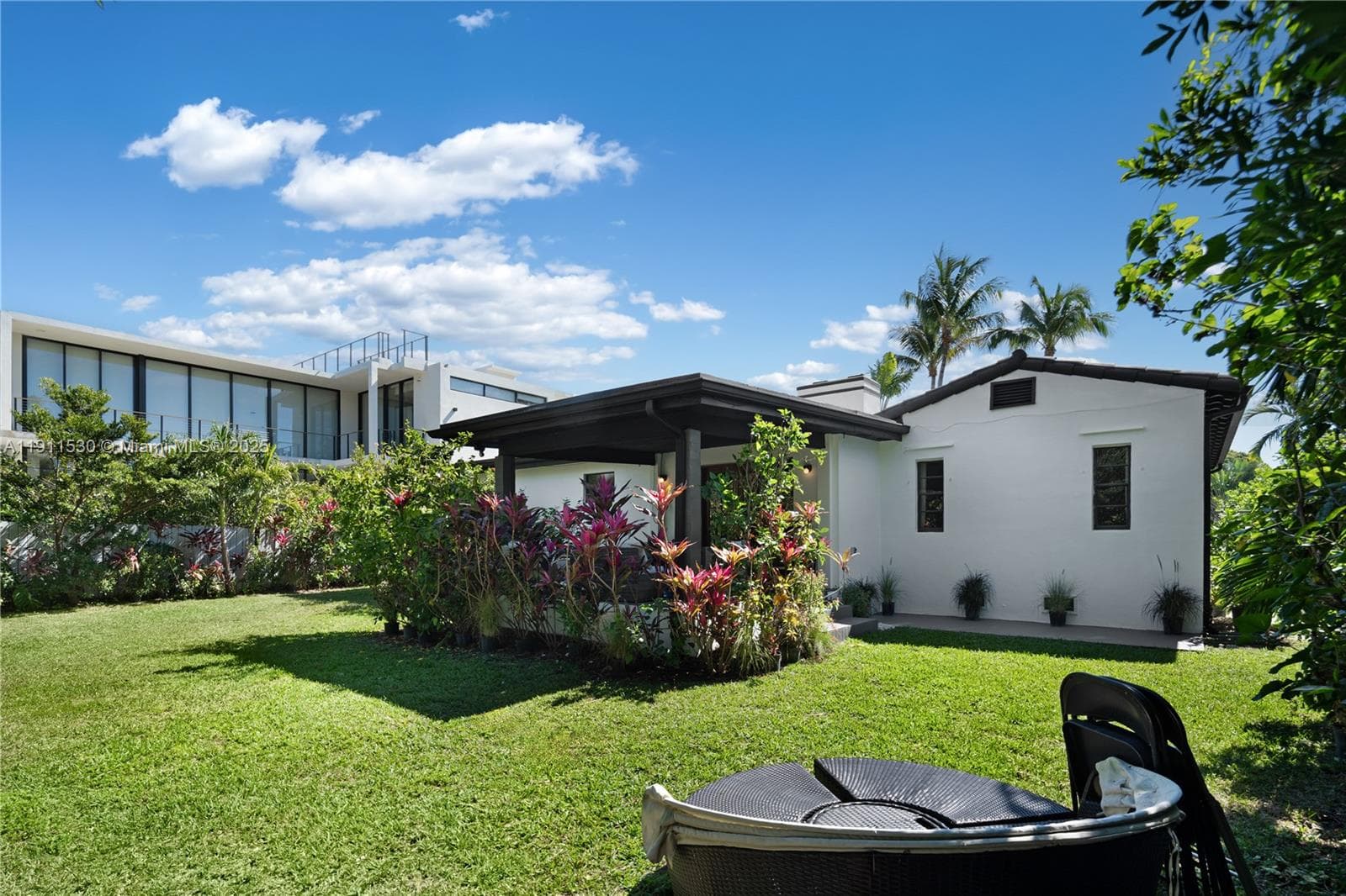 A11911530 — Miami Beach — 6
