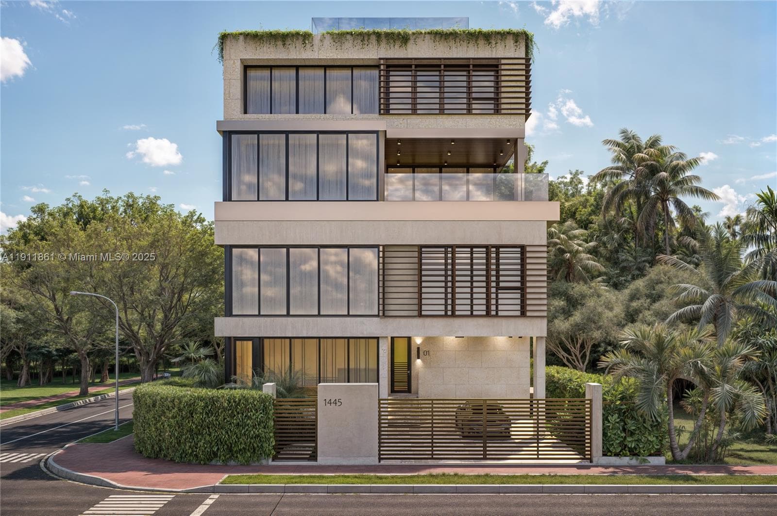 A11911861 — Miami Beach — 27