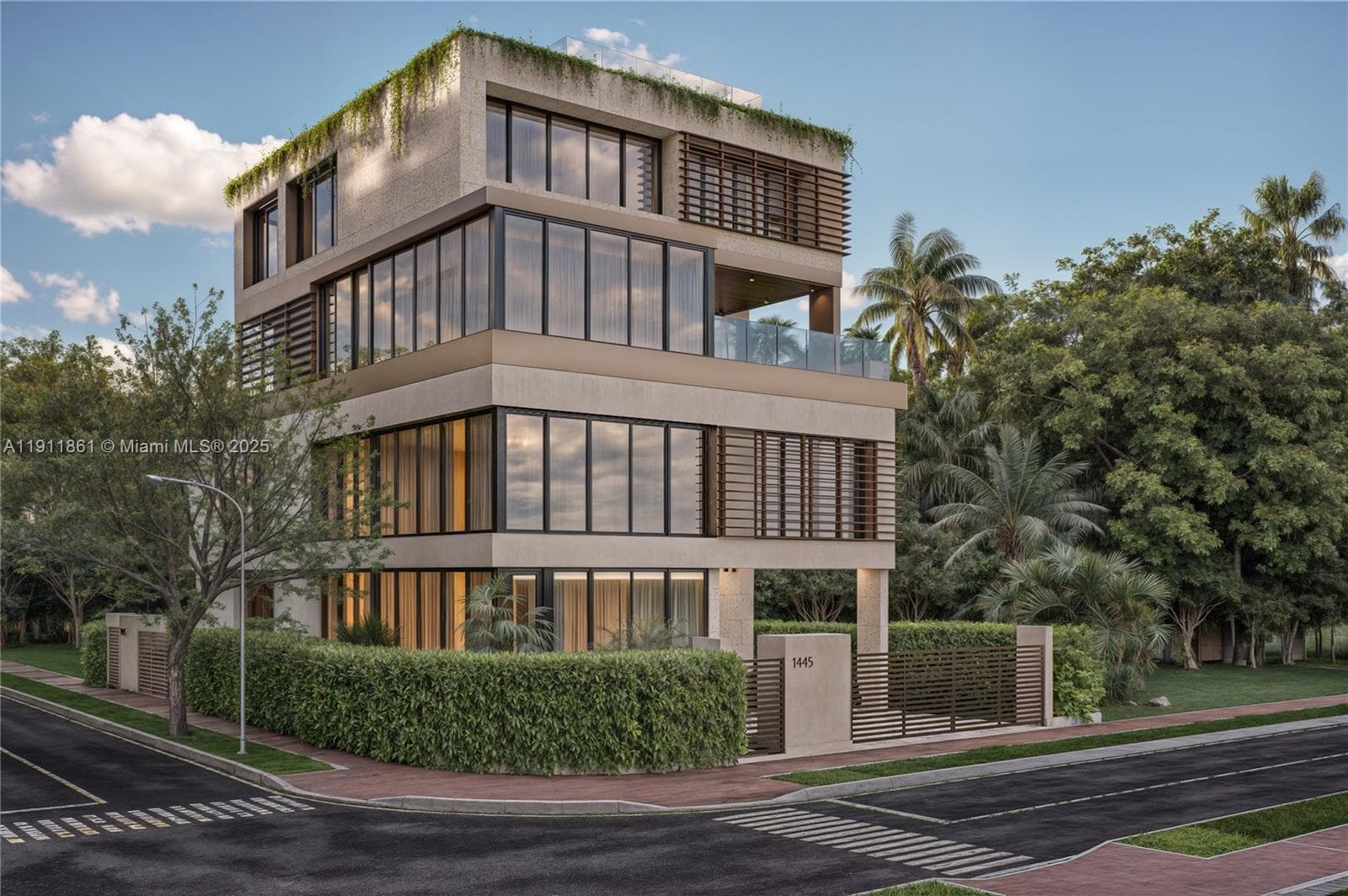 A11911861 — Miami Beach — 25